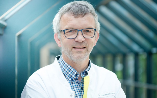 dr. Laurent Vanneste
